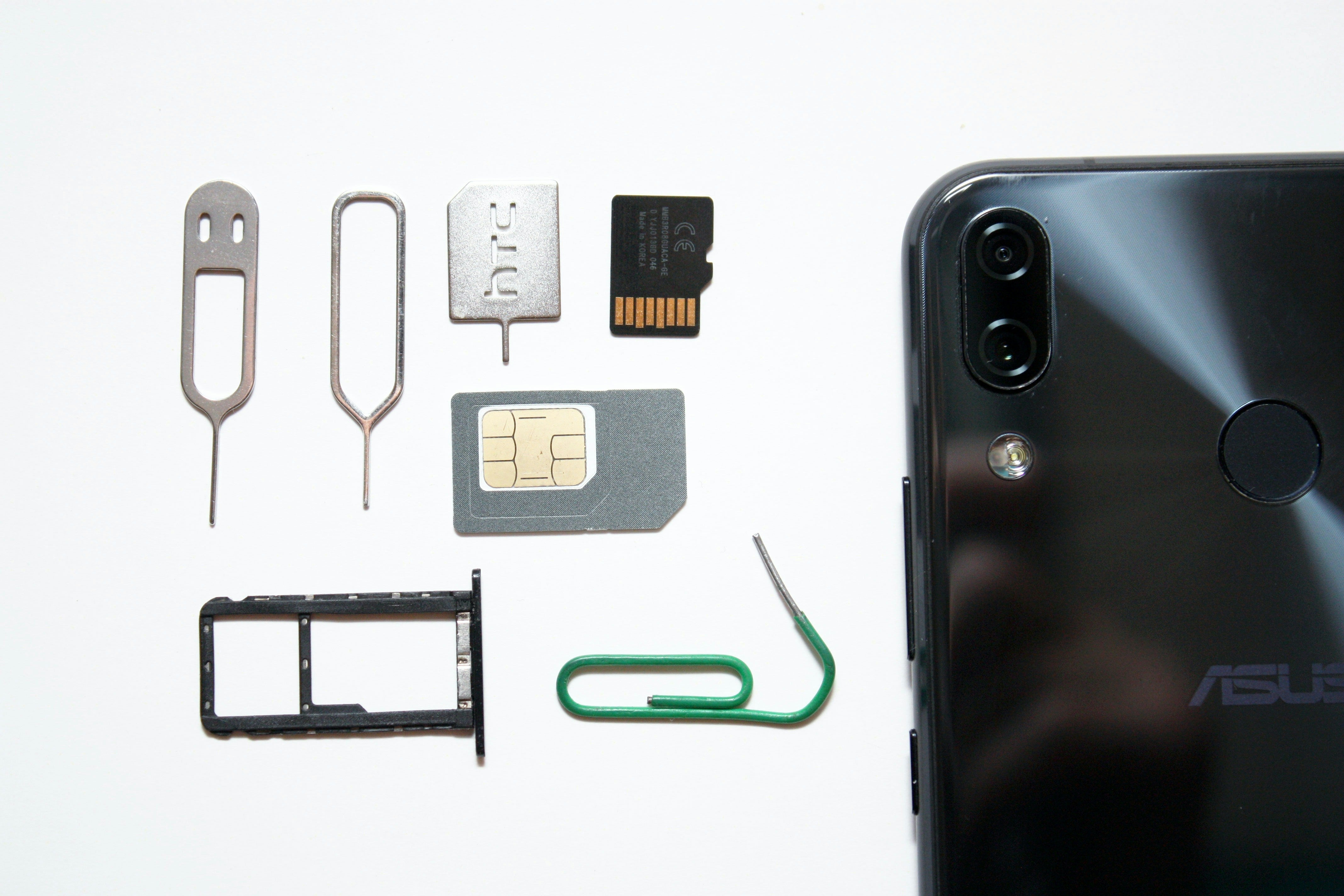 eSIM or Physical SIM for Travel: Which One Should You Choose?